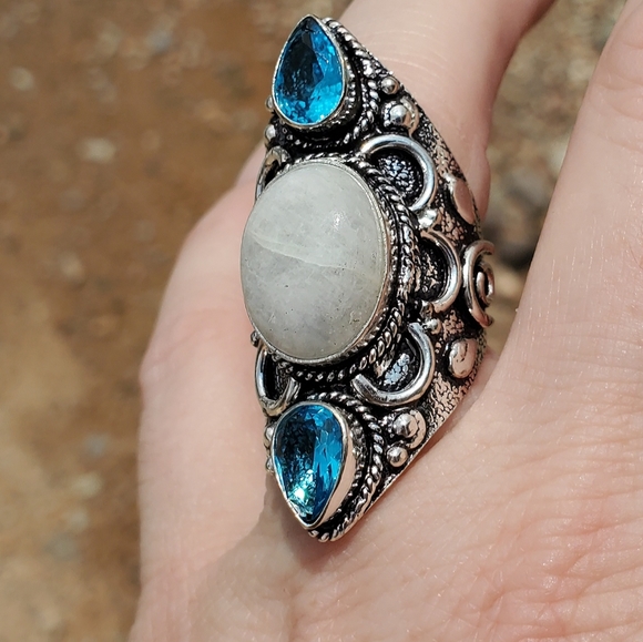 New Rainbow Moonstone & Blue Topaz 925 Silver Statement Ring. - Picture 15 of 15